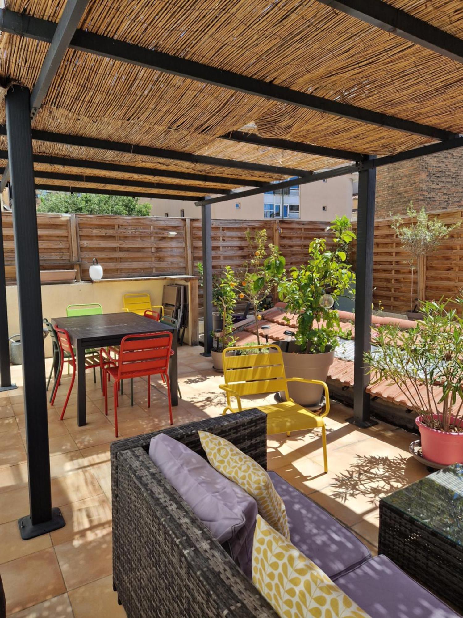 Apartment Superbe 2 Pieces Avec Grande Terrasse, Classe *** Marseille